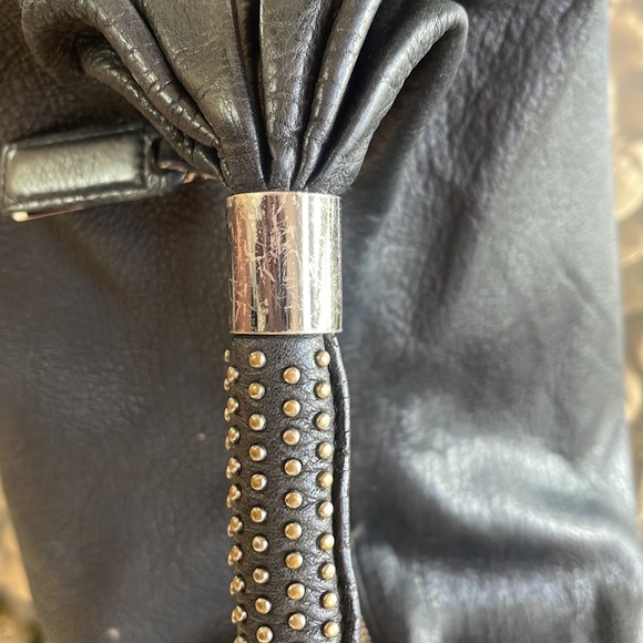 Kenneth Cole black leather purse, studded handle - Picture 4 of 5